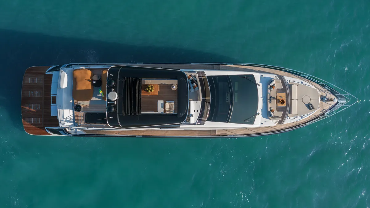 Intermarine 80 — Exterior (3 de 3)