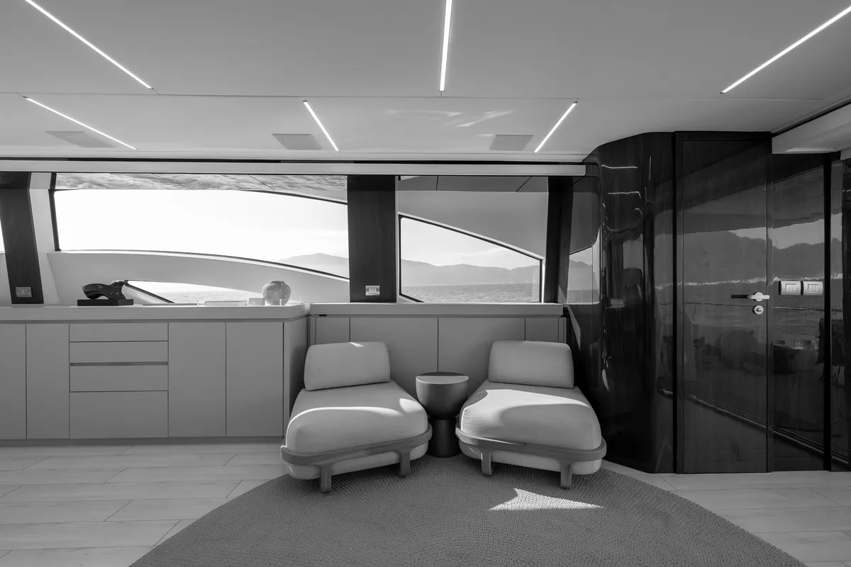 Intermarine 80 — Salão (8 de 8)